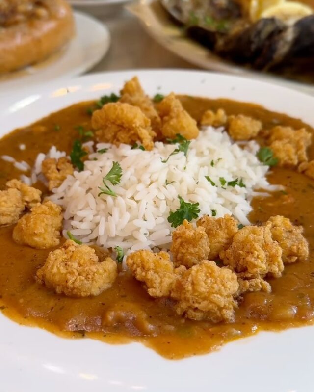 Smells like someone’s about to have a perfect Sunday 🦞 
.
.
.
Seafood, Gumbo, Sunday, Weekend Plans, Lunch, Dinner, Eat Out, Seafood Restaurant, New Orleans, Gulfport, Seafood Gumbo, New Orleans Gumbo, Nola Food, Foodie